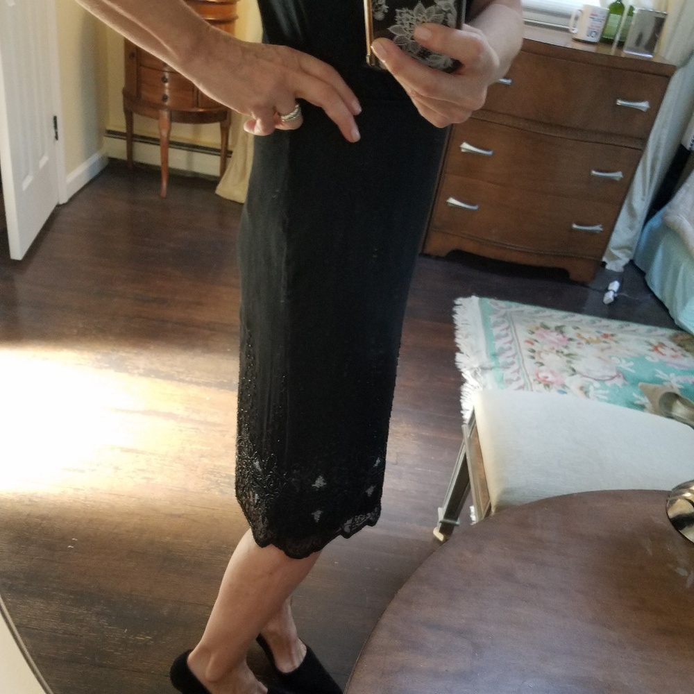 Embroidered, beaded, silk skirt. Make an offer. - Picture 2 of 5